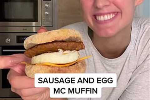 How to make a McDonald’s-inspired sausage and egg McMuffin at home: Recipe